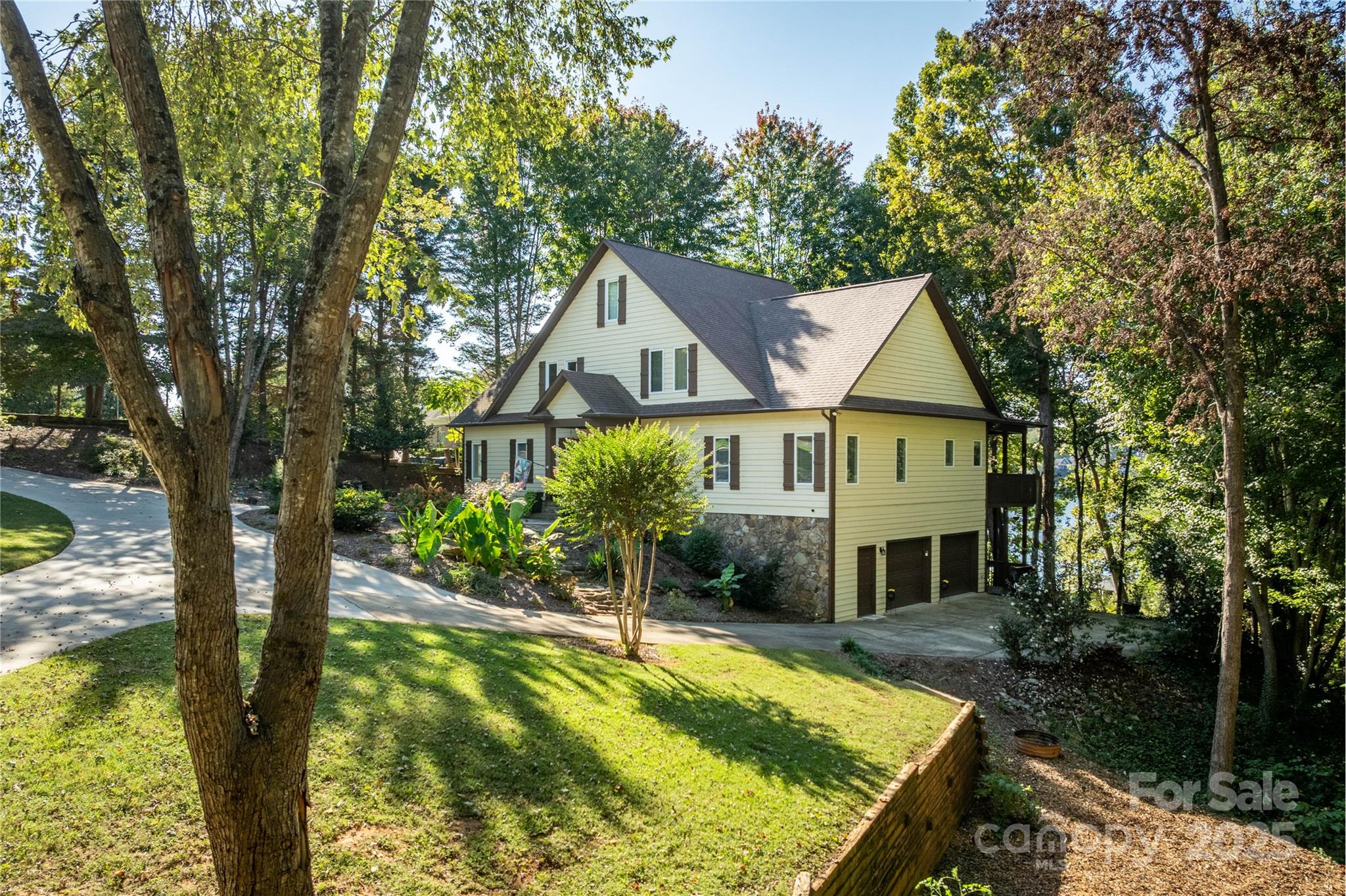316 Players Ridge Road