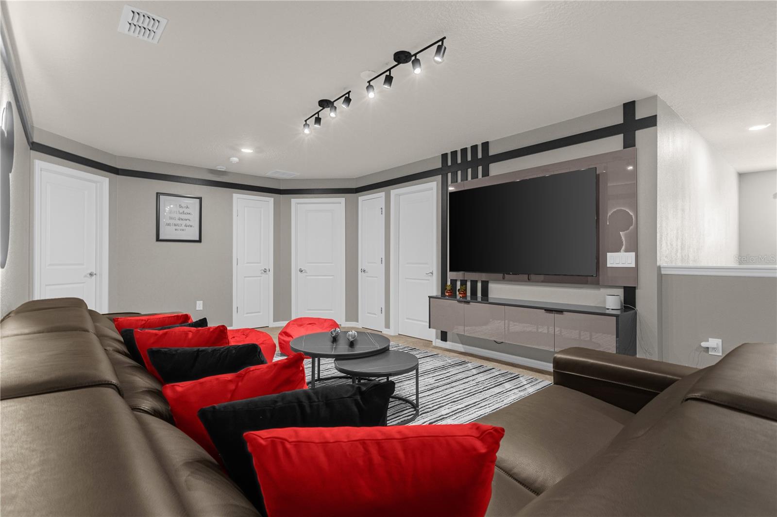Loft- Mickey & Minnie - upstairs - 3048 MAHALO DR, DAVENPORT