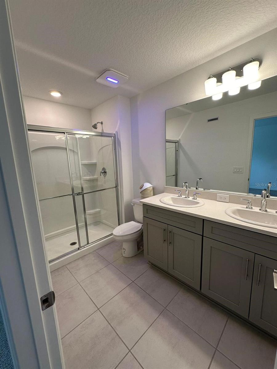 Townhouse at 3587 DAVENPORT CREEK CT, KISSIMMEE, photo 18 of 22