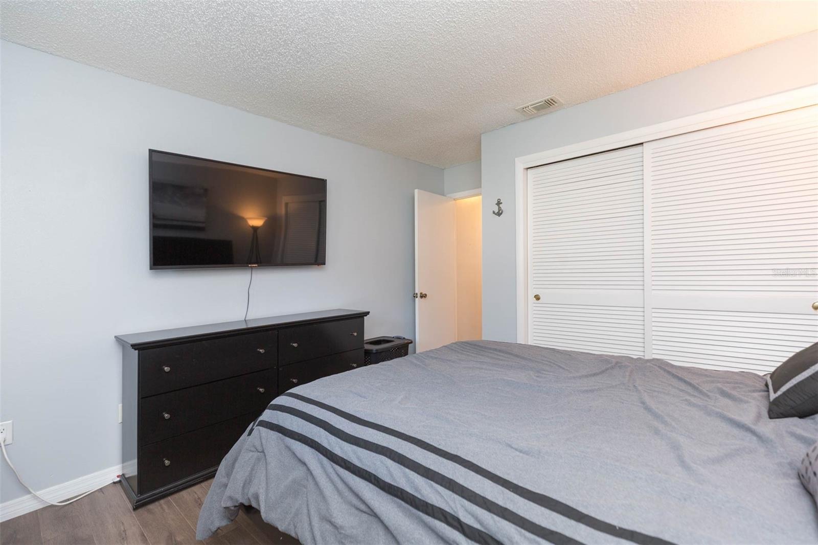 Single Family Residence at 13016 CLUB DR, HUDSON, photo 20 of 51