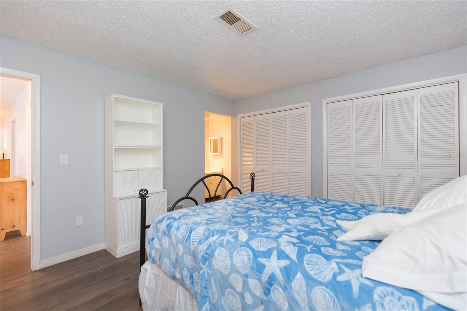 Single Family Residence at 13016 CLUB DR, HUDSON, photo 27 of 51