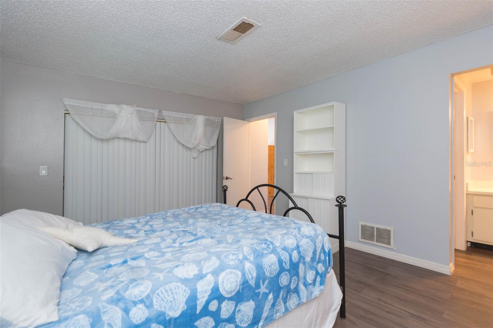 Single Family Residence at 13016 CLUB DR, HUDSON, photo 28 of 51