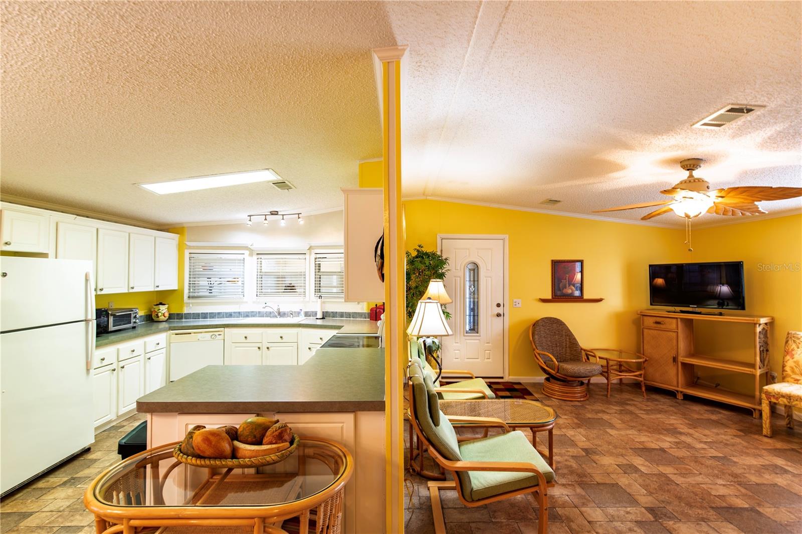 Living Area - 29 AMSTERDAM AVE, PUNTA GORDA