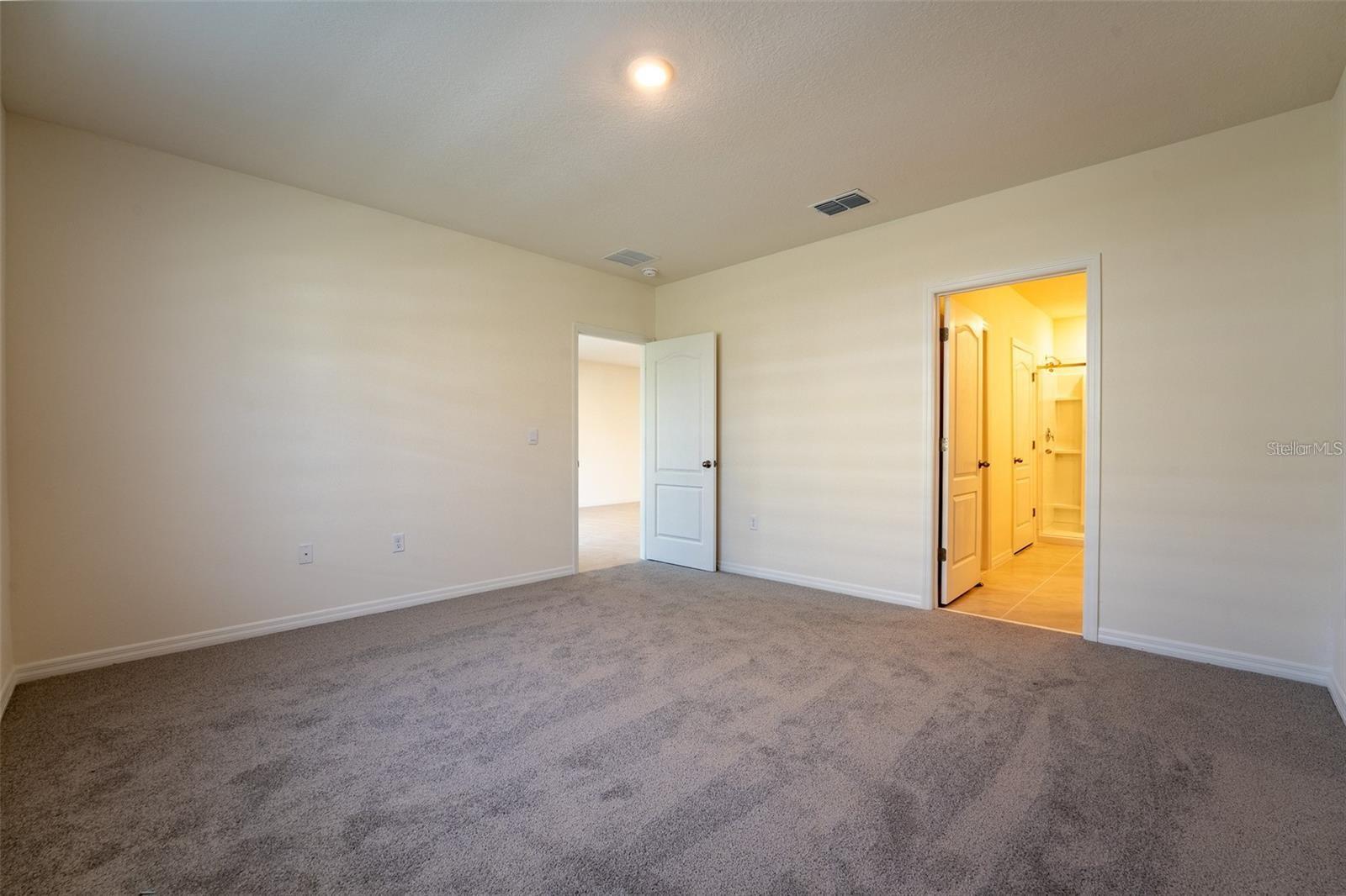 Single Family Residence at 2464 RIBBON FALL AVE, DAVENPORT, photo 7 of 17