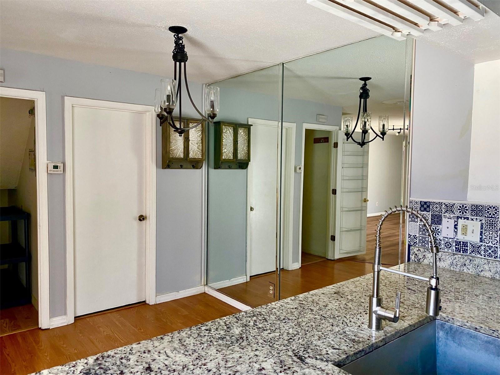Granite counter tops - 2942 POPLAR AVE, LEESBURG