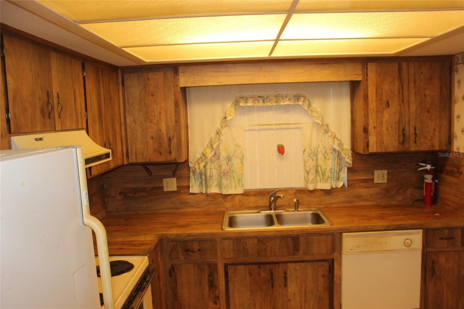 Villa at 649 BROADMOOR CIR, WINTER HAVEN, photo 15 of 33