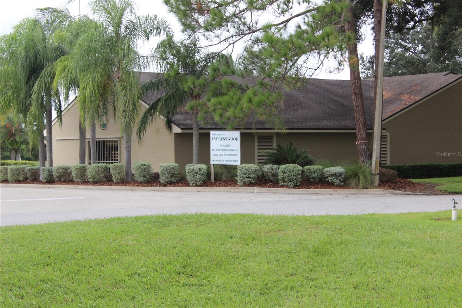 Villa at 649 BROADMOOR CIR, WINTER HAVEN, photo 31 of 33
