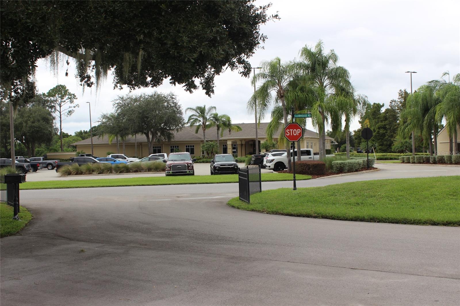 Villa at 649 BROADMOOR CIR, WINTER HAVEN, photo 32 of 33
