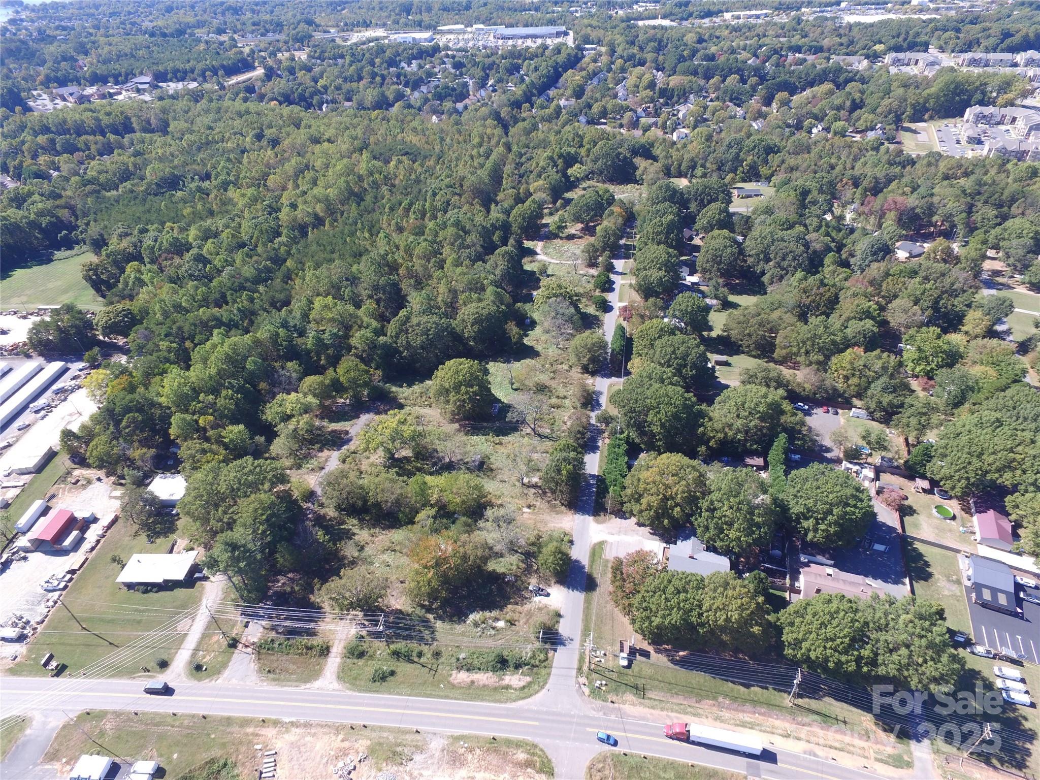 Unimproved Commercial at 110 Perrien Park Loop, Mooresville, photo 2 of 10
