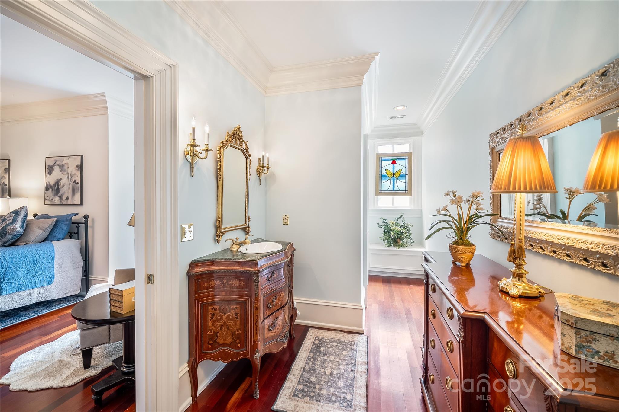 Walk in closets and natural lighting in this bathroom - 2665 Rolling Hills Drive, Monroe