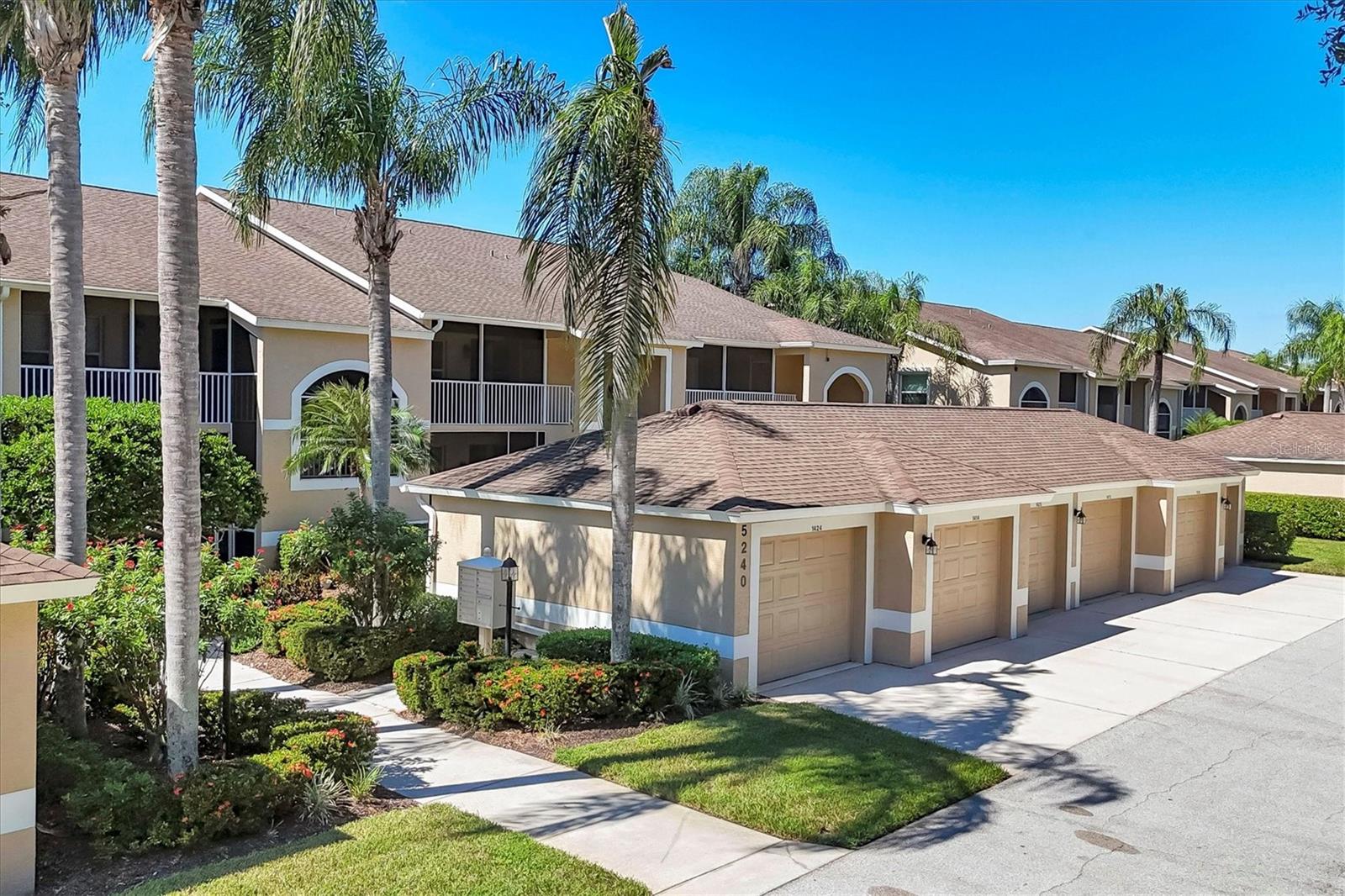 Condominium at 5240 HYLAND HILLS AVE #1426, SARASOTA, photo 5 of 84
