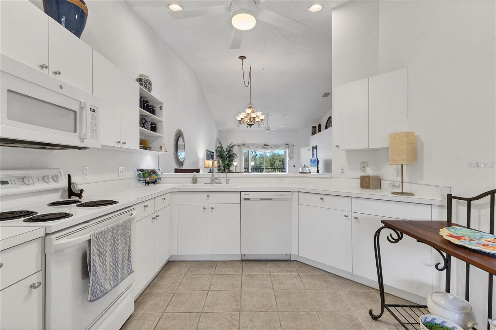 Condominium at 5240 HYLAND HILLS AVE #1426, SARASOTA, photo 22 of 84