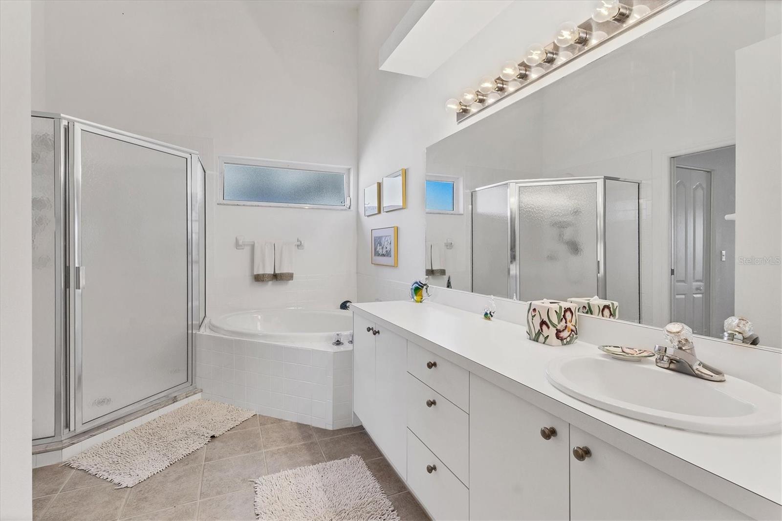 Condominium at 5240 HYLAND HILLS AVE #1426, SARASOTA, photo 32 of 84