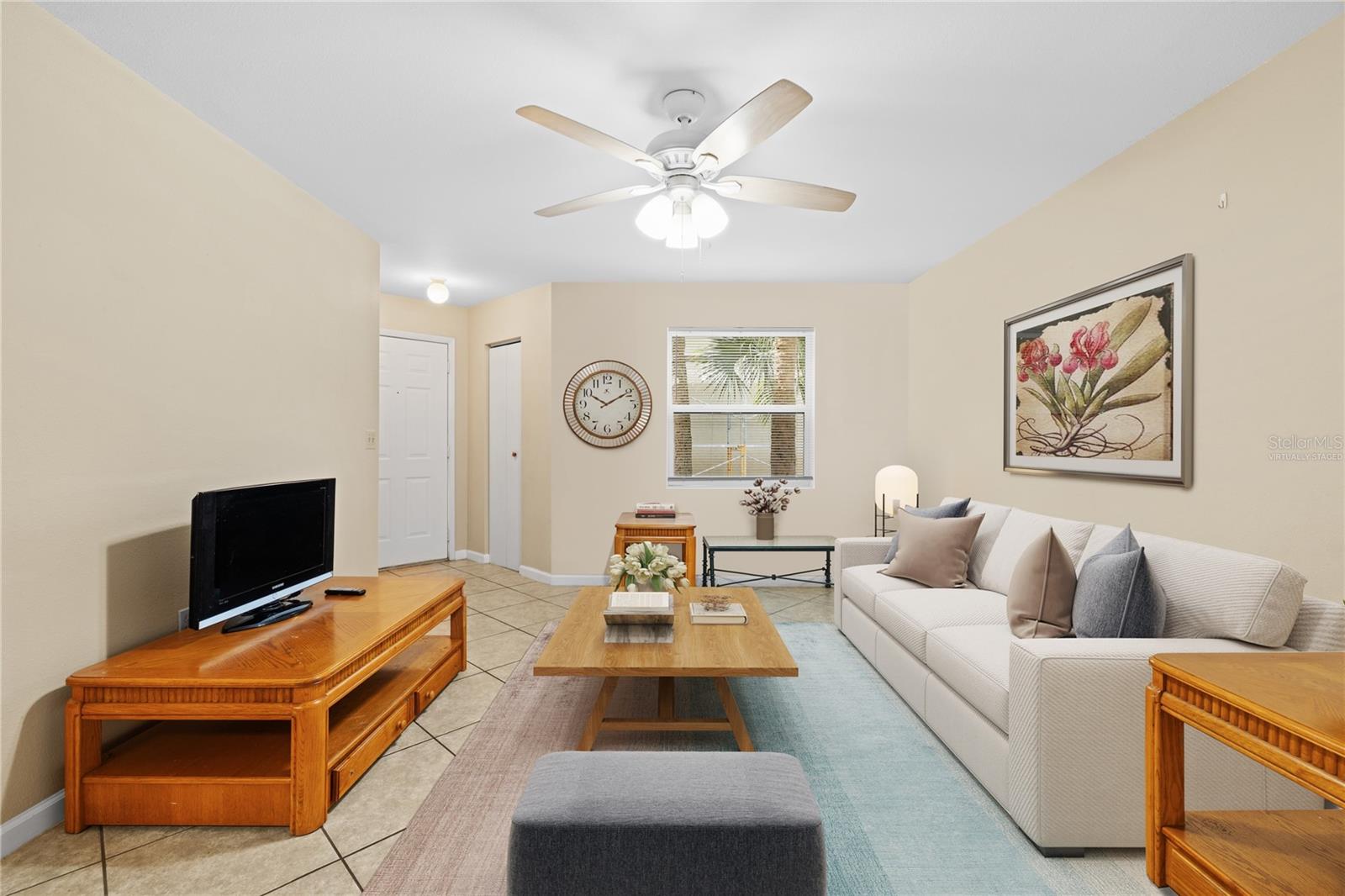 Virtually staged - 3032 PARKWAY BLVD #208, KISSIMMEE