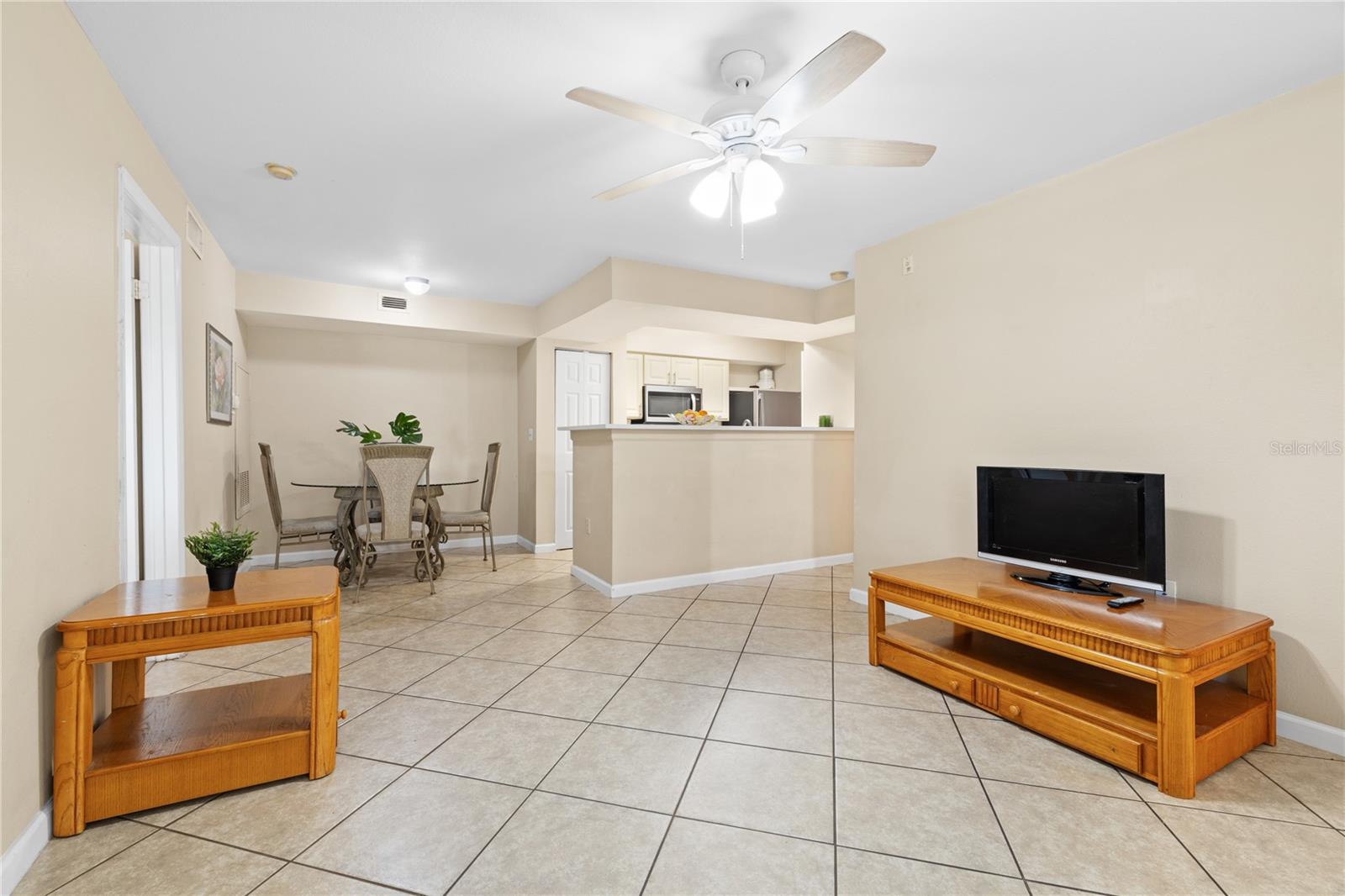 Condominium at 3032 PARKWAY BLVD #208, KISSIMMEE, photo 10 of 51