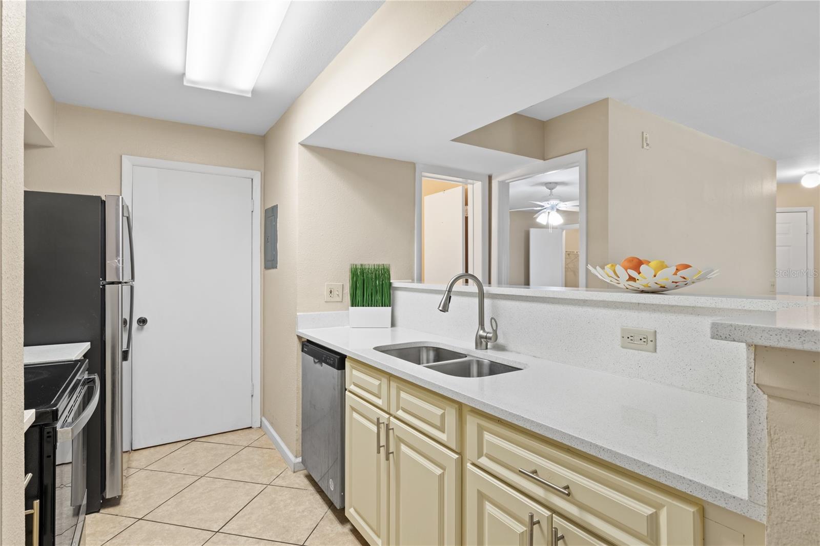Condominium at 3032 PARKWAY BLVD #208, KISSIMMEE, photo 13 of 51