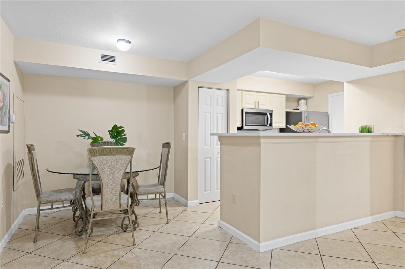 Condominium at 3032 PARKWAY BLVD #208, KISSIMMEE, photo 24 of 51