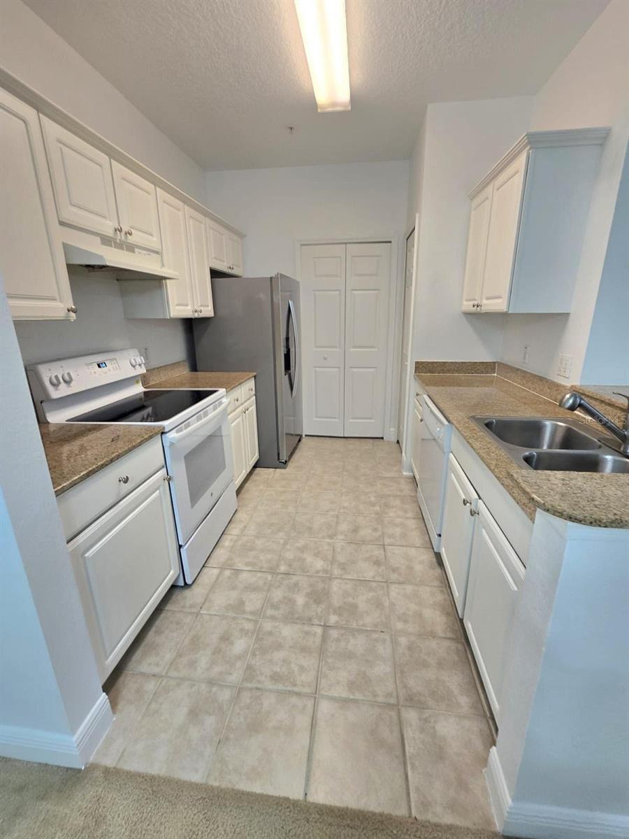 Condominium at 330 SOUTHERN PECAN CIR #208, WINTER GARDEN, photo 14 of 18