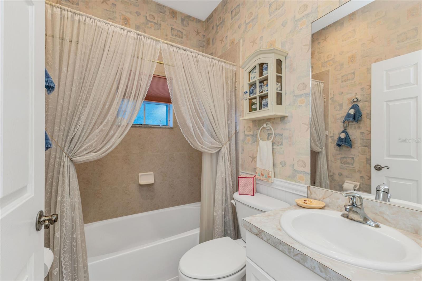 Guest bathroom - 1350 OLD OAK TRL, PORT CHARLOTTE