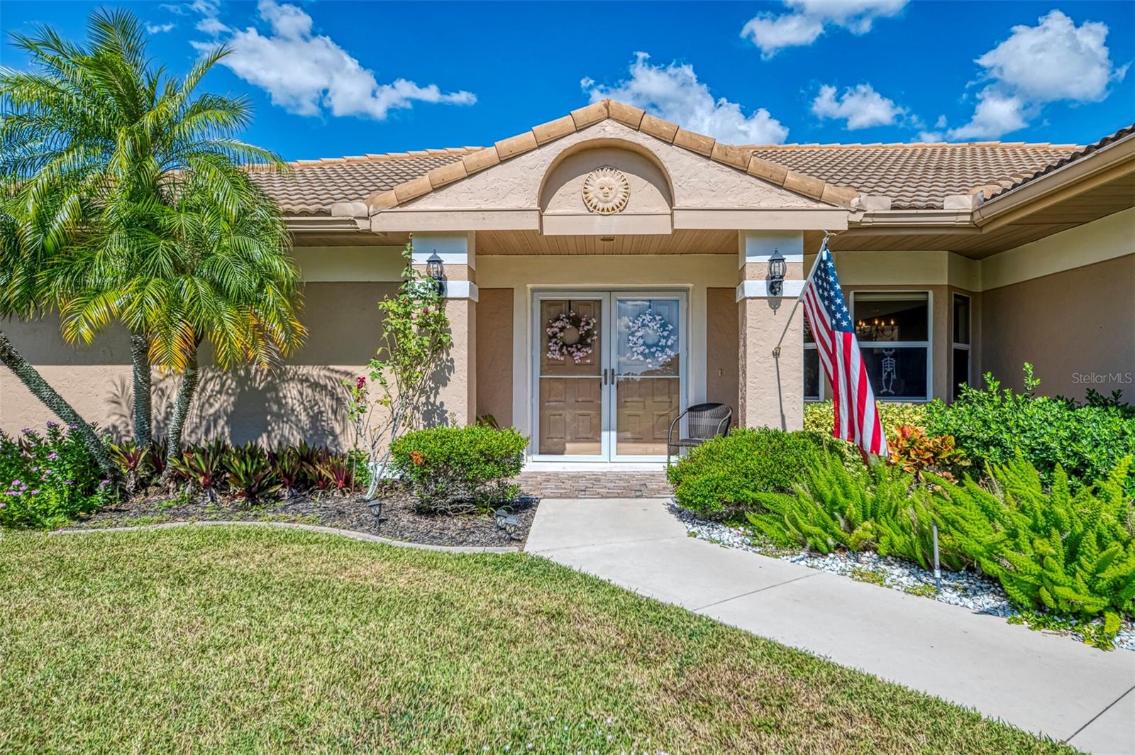 Single Family Residence at 3168 E VILLAGE DR, VENICE, photo 9 of 65