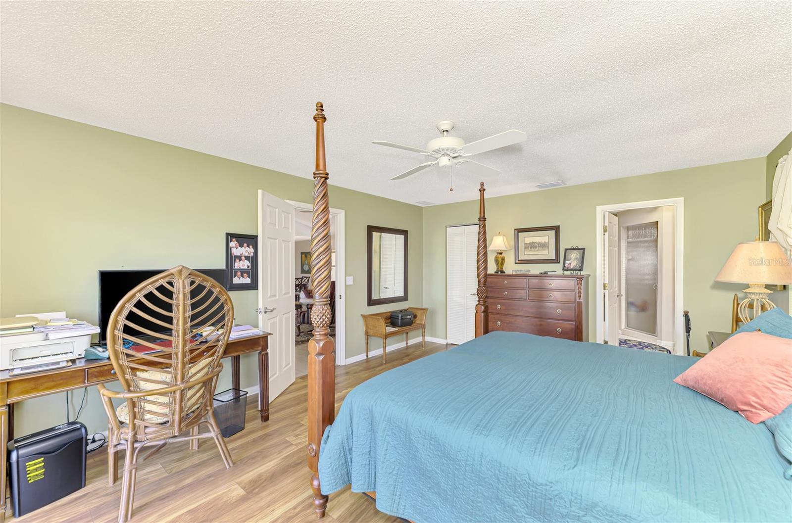 Single Family Residence at 3168 E VILLAGE DR, VENICE, photo 42 of 65