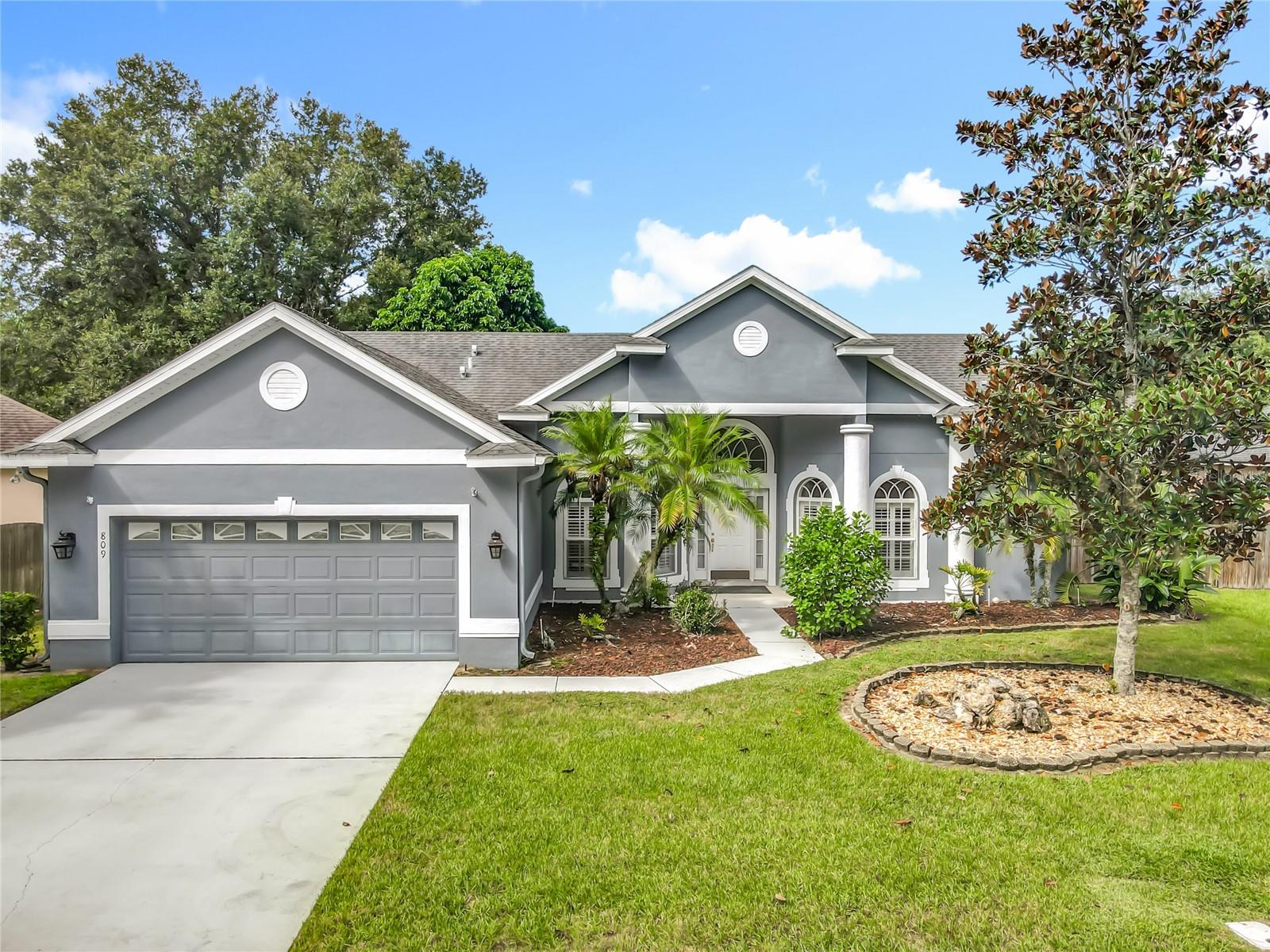 809 MUIRFIELD CIR
