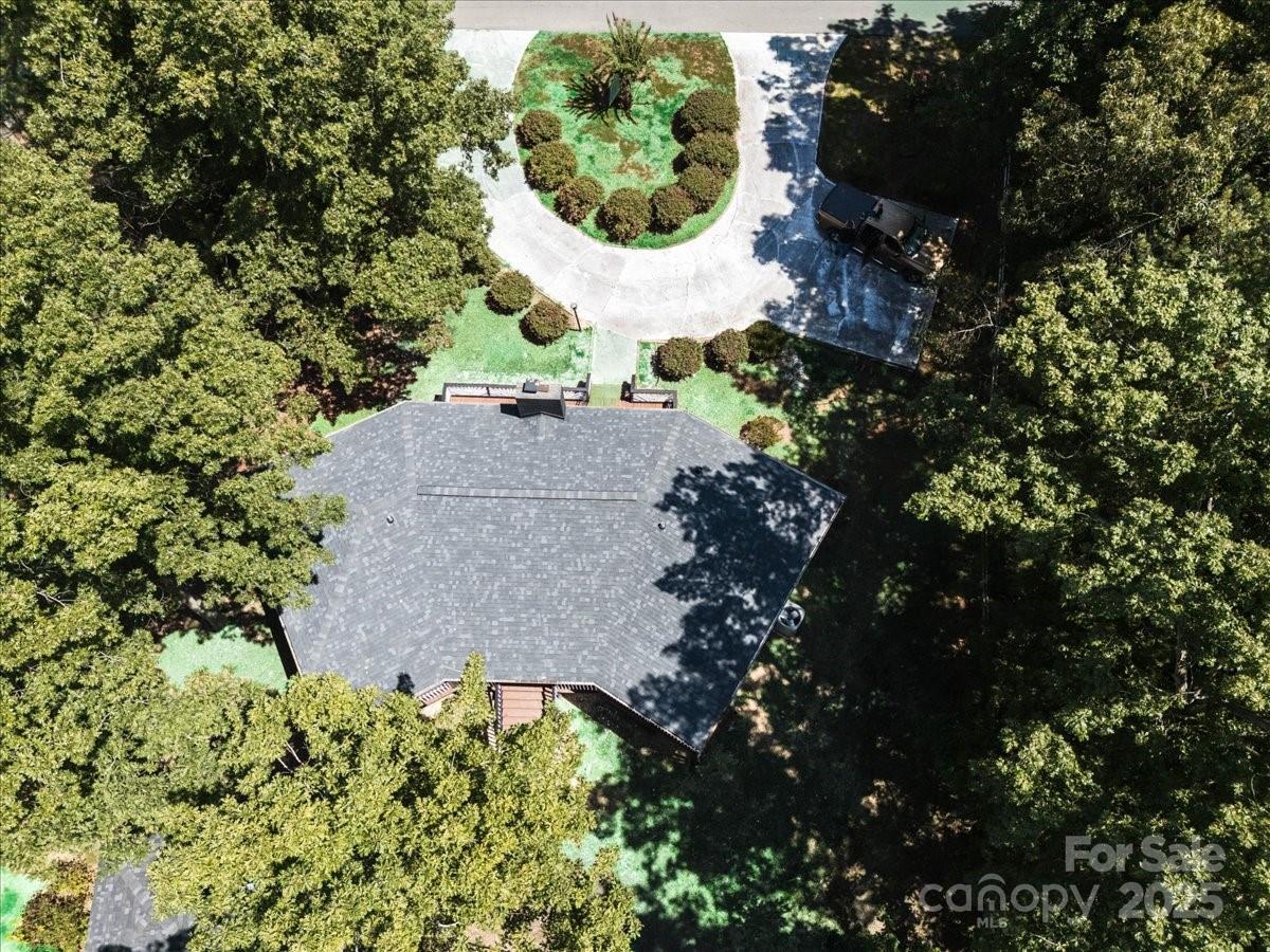 Single Family Residence at 200 Lakeview Road, Albemarle, photo 2 of 11