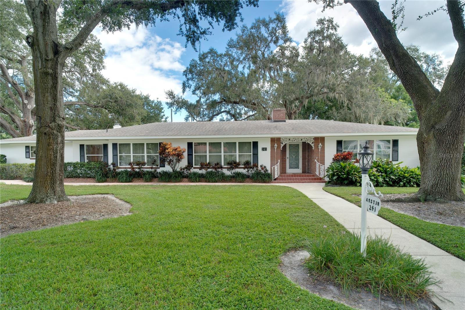 241 N DILLARD ST