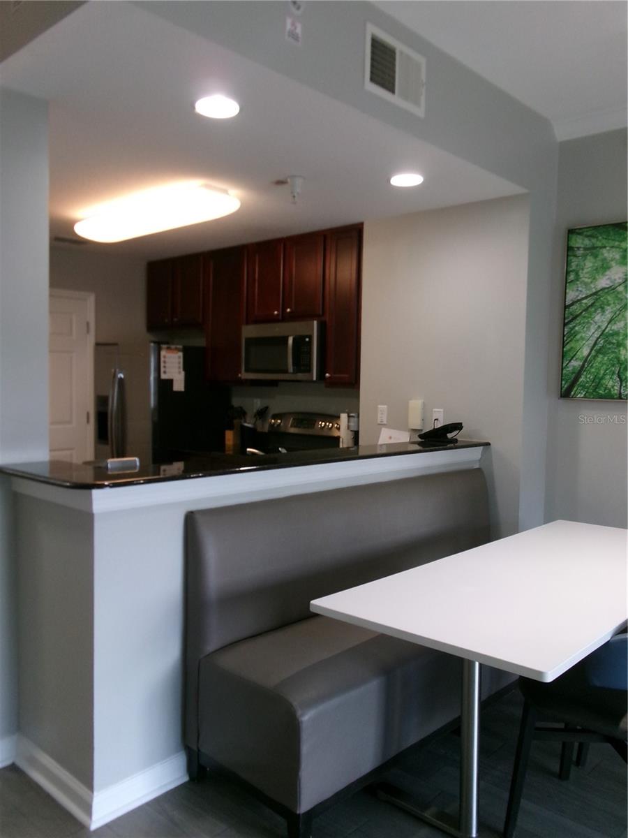 Condo - Hotel at 14501 GROVE RESORT AVE #1612, WINTER GARDEN, photo 15 of 76