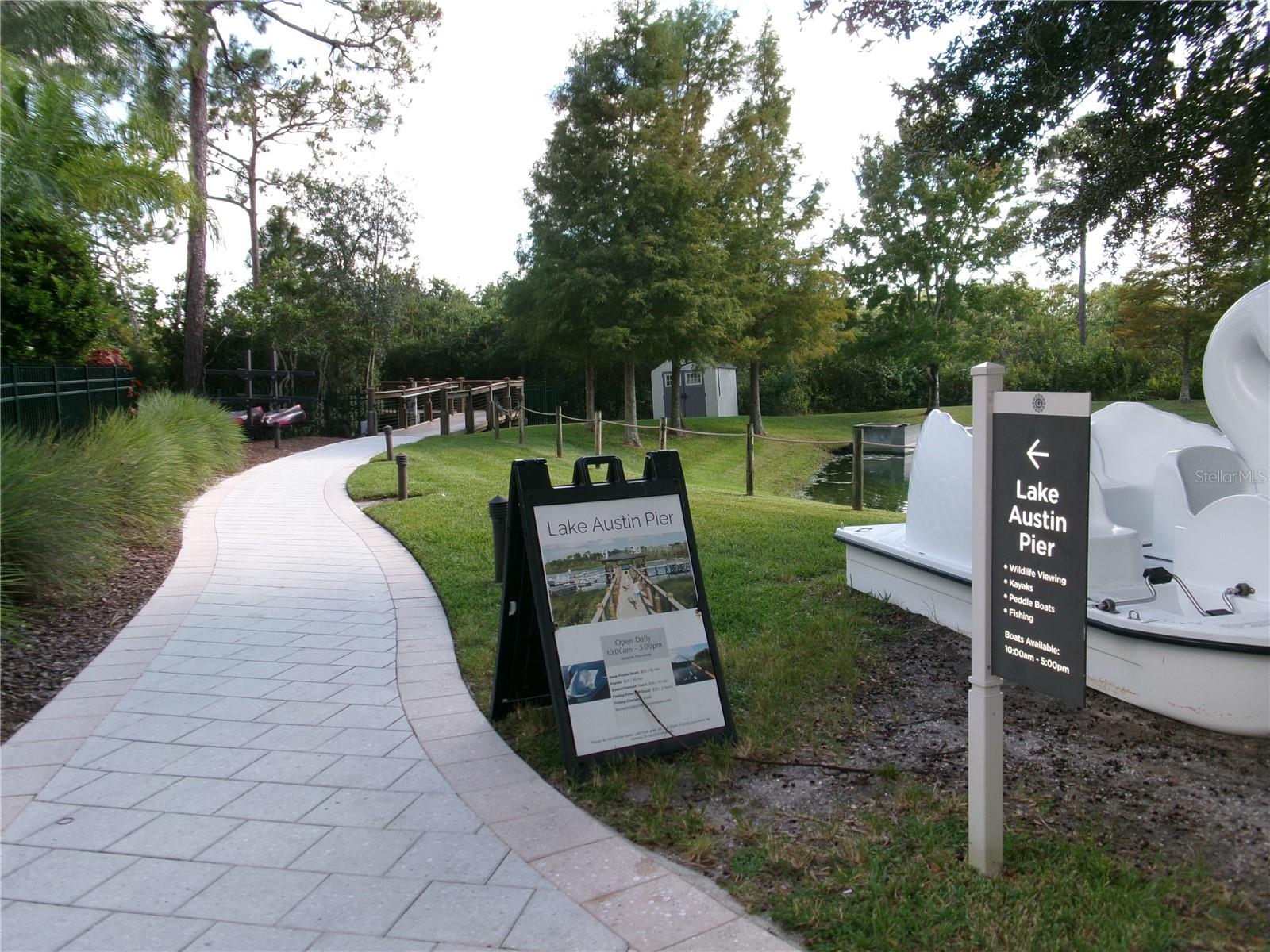 Take a stride to the Lake Austin Pier - 14501 GROVE RESORT AVE #1612, WINTER GARDEN