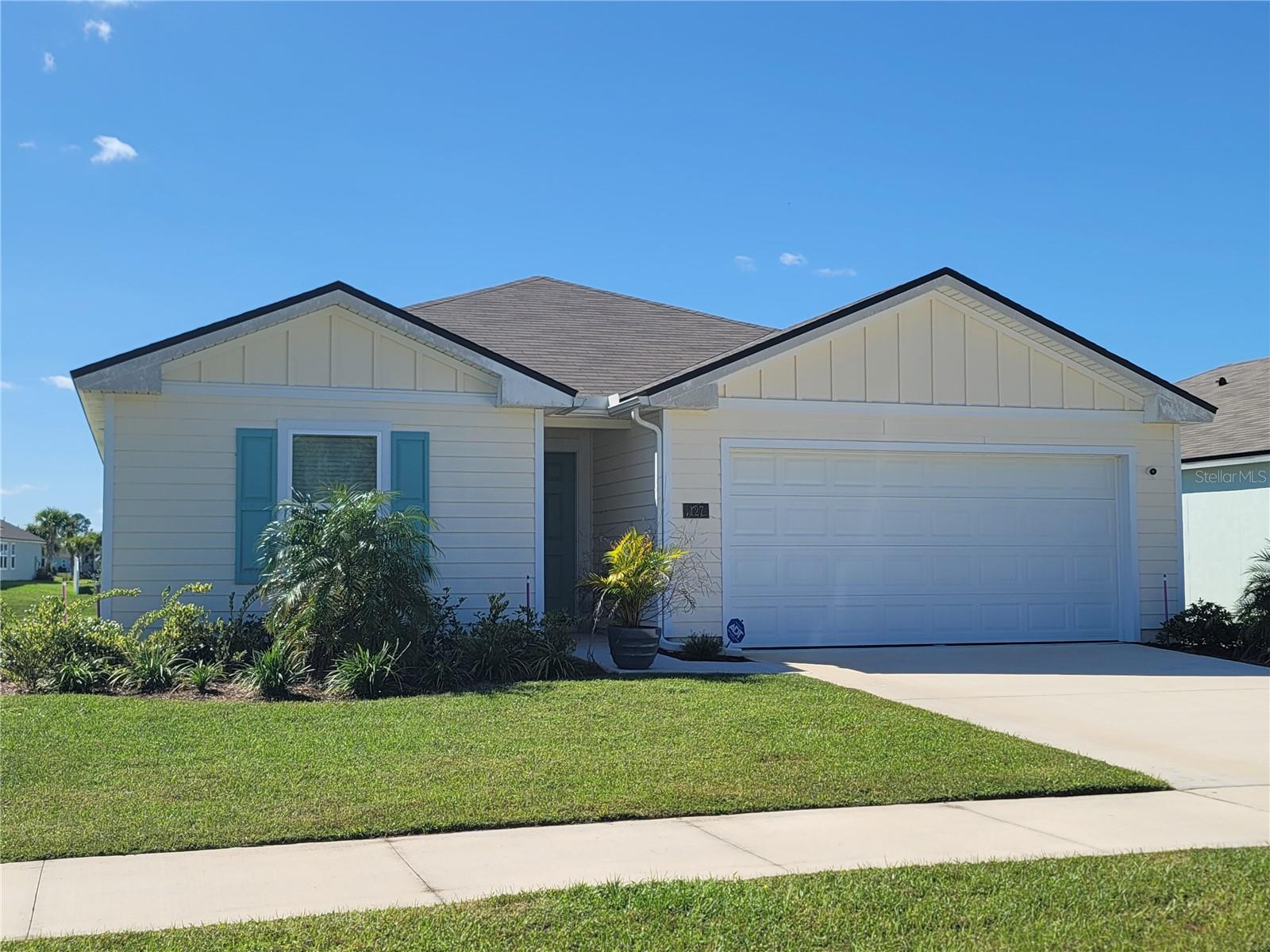 Single Family Residence at 127 HULETT WOODS RD, PALM COAST, photo 3 of 38