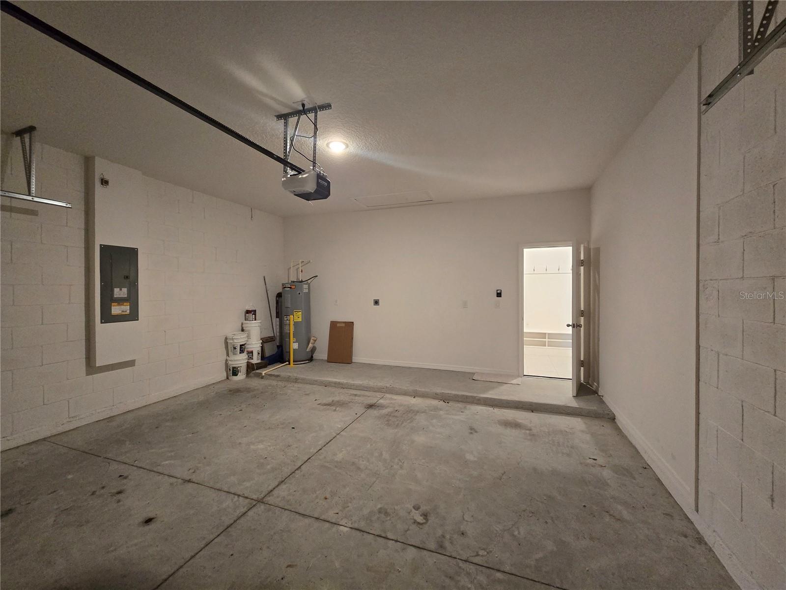 Garage - 1225 TUPELO TRL, HAINES CITY