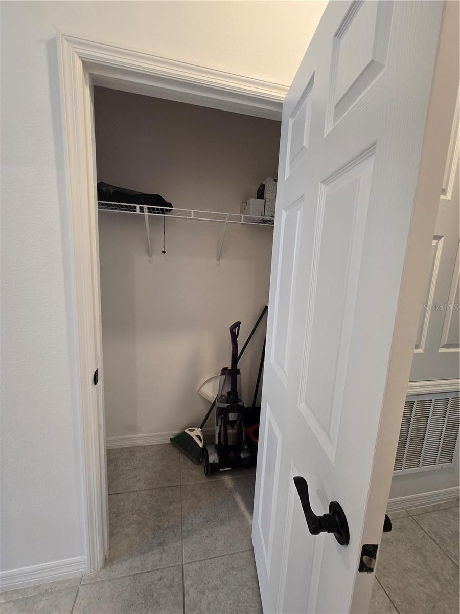 Utility Closet - 1225 TUPELO TRL, HAINES CITY