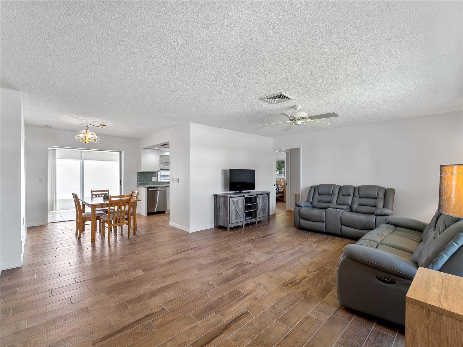 Villa at 52 CIRCLEWOOD DR #A1-2, VENICE, photo 7 of 37