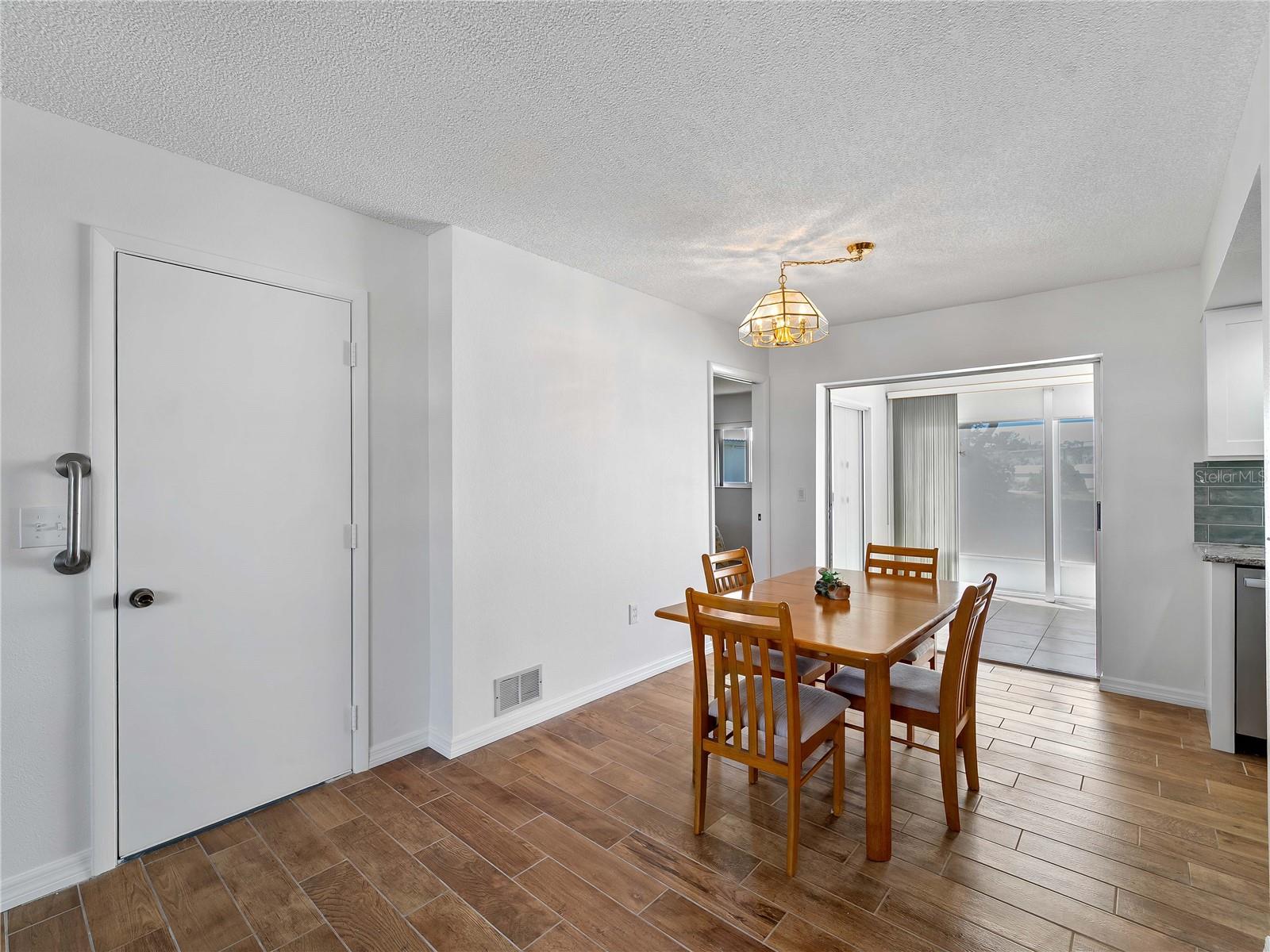 Villa at 52 CIRCLEWOOD DR #A1-2, VENICE, photo 11 of 37