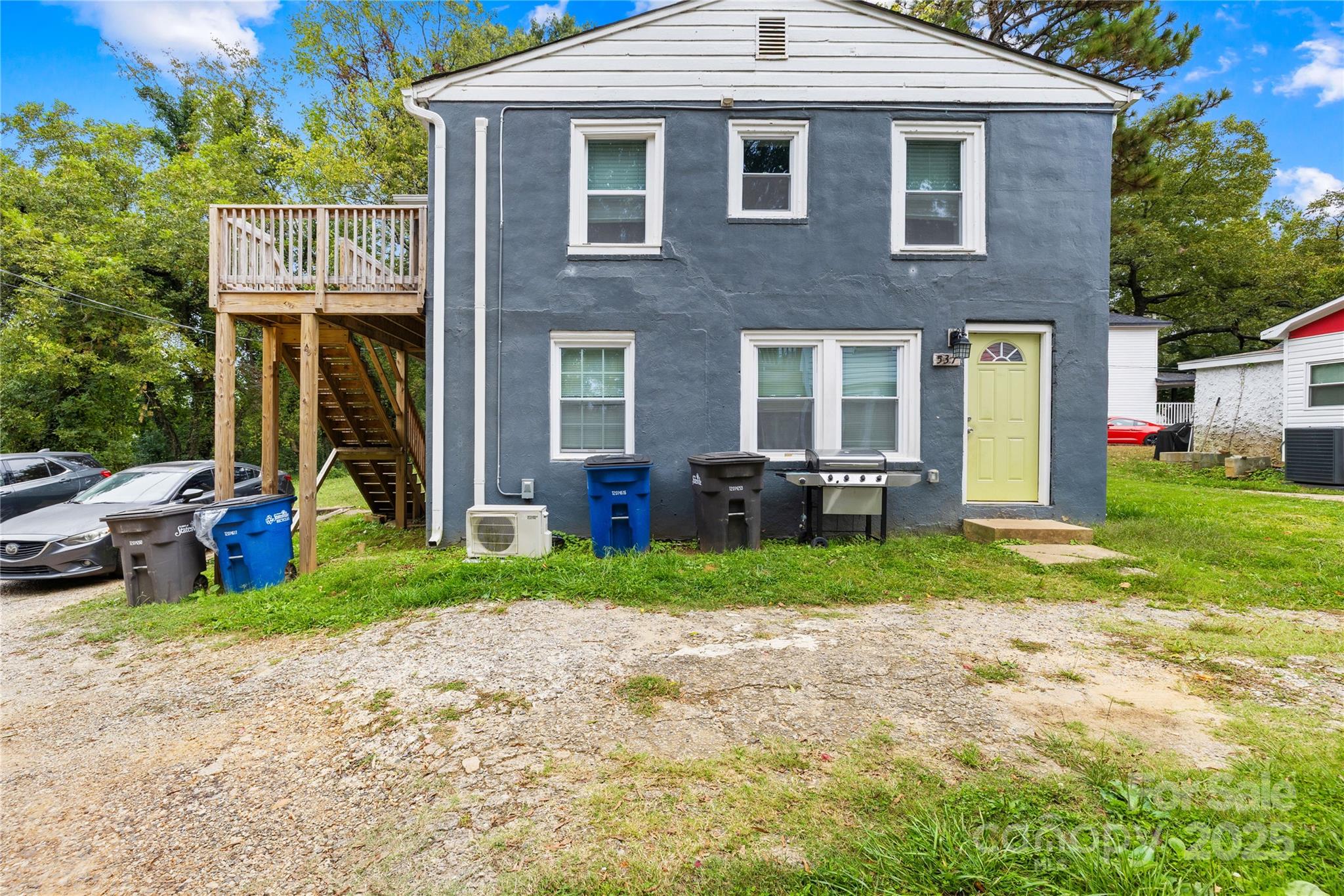 Duplex at 537 & 539 Broadway Court, Statesville, photo 3 of 7