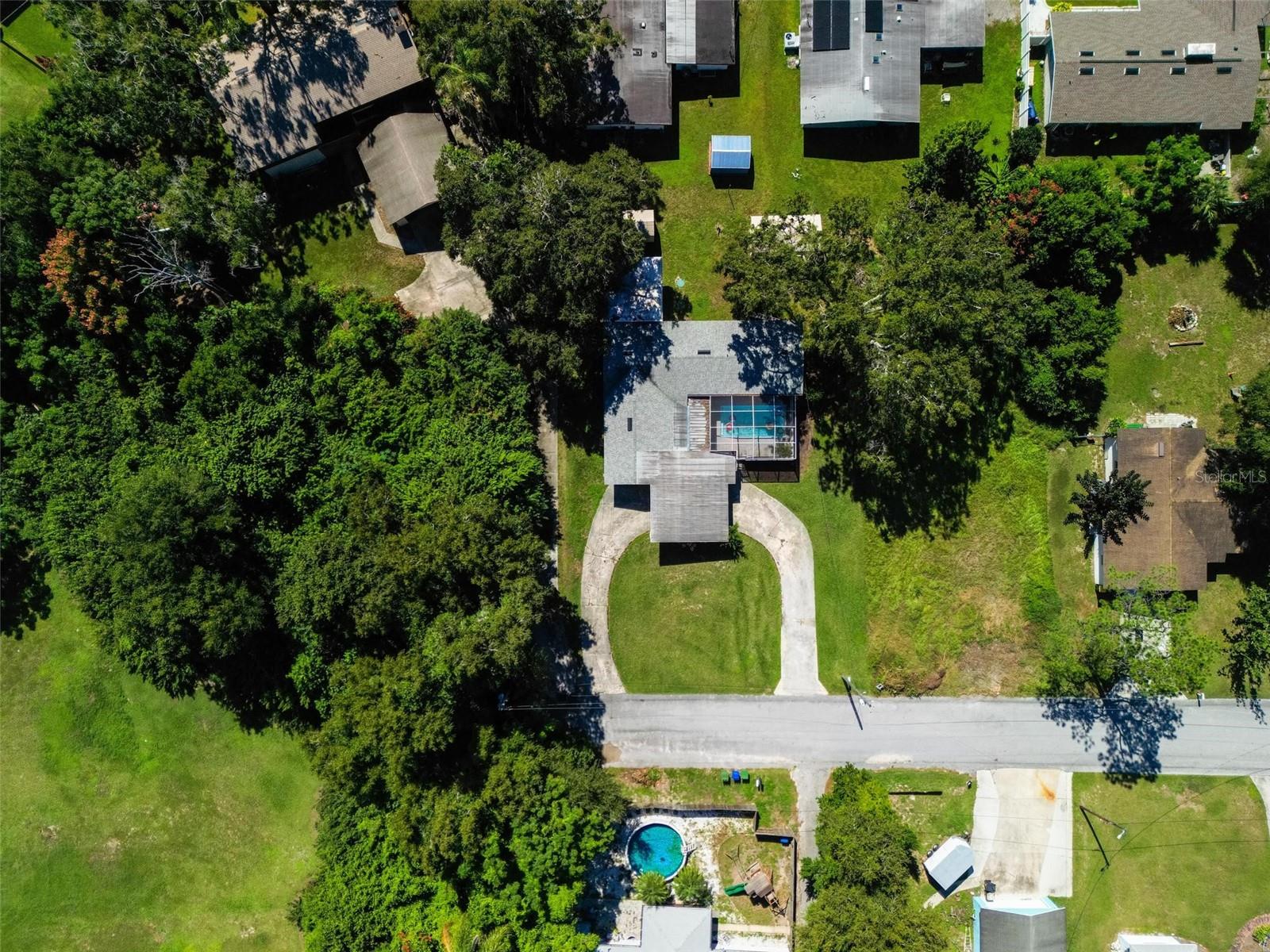 Single Family Residence at 919 AVENUE S SE, WINTER HAVEN, photo 33 of 36