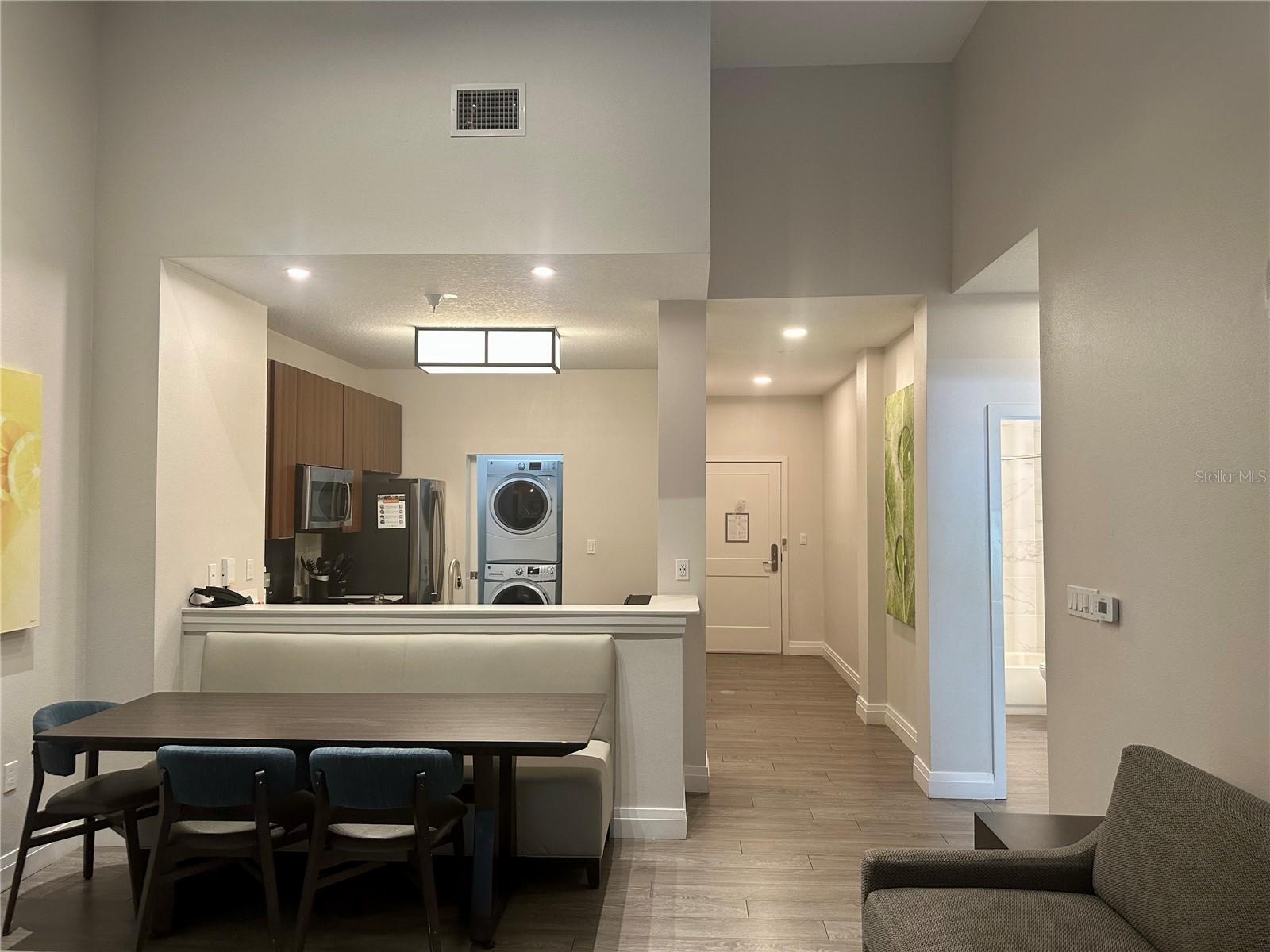 Condo - Hotel at 14501 GROVE RESORT AVE #2101, WINTER GARDEN, photo 3 of 44