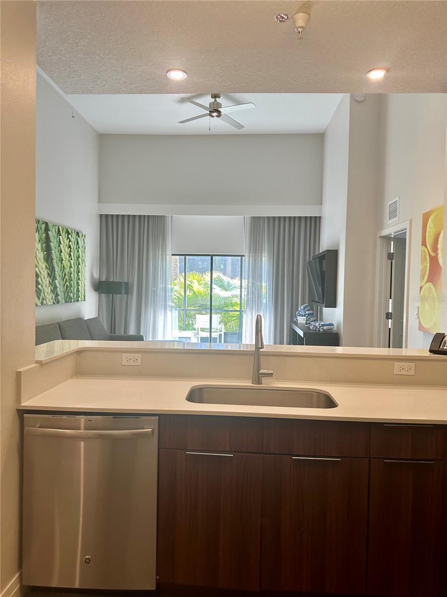 Condo - Hotel at 14501 GROVE RESORT AVE #2101, WINTER GARDEN, photo 6 of 44