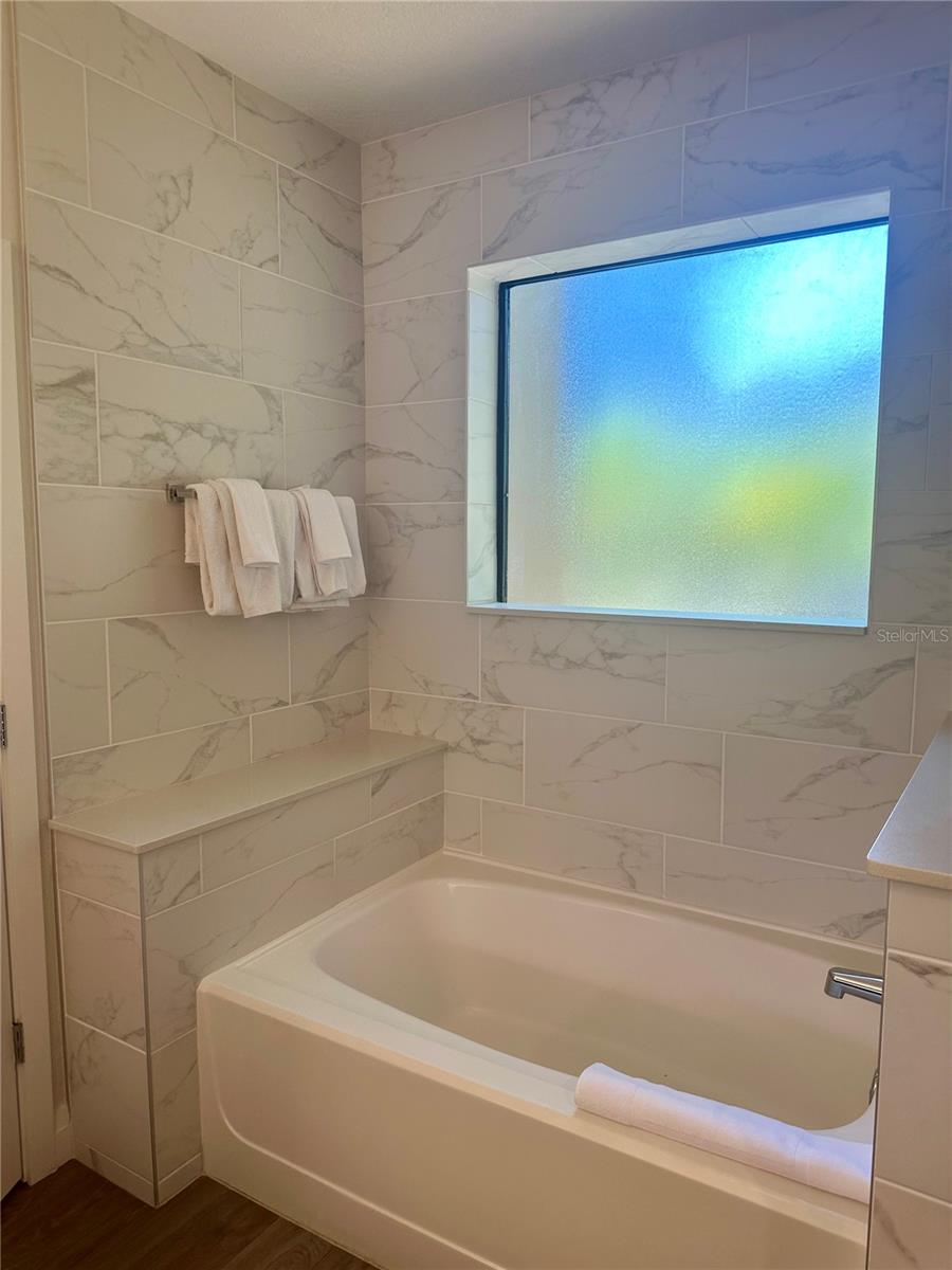 Primary Bathroom - 14501 GROVE RESORT AVE #2101, WINTER GARDEN