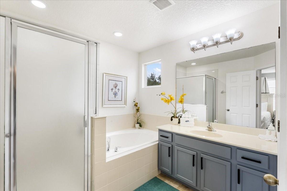Single Family Residence at BELLAVIDA PH 1, KISSIMMEE, photo 14 of 40