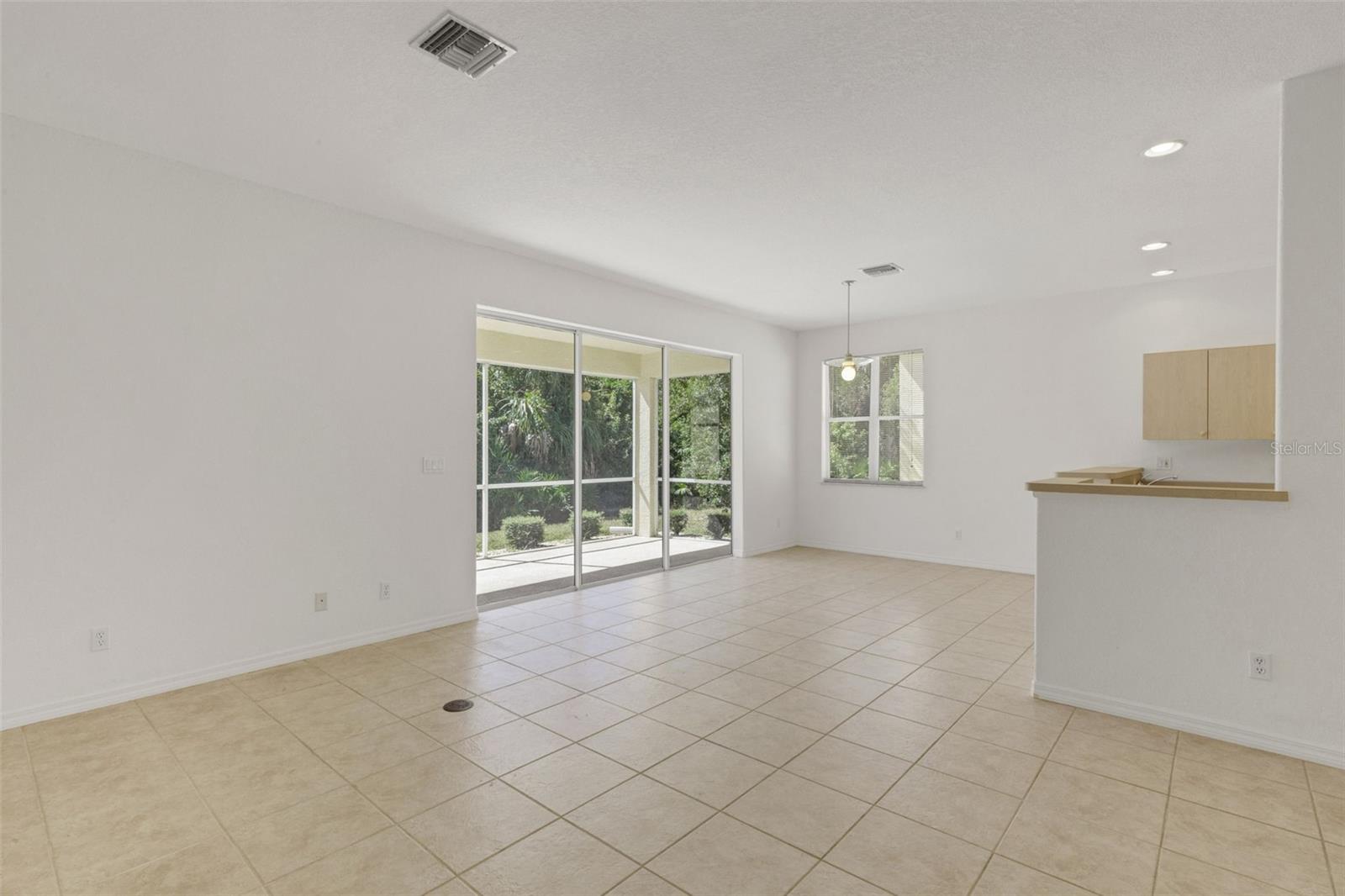 Single Family Residence at 26289 FEATHERSOUND DR, PUNTA GORDA, photo 5 of 62
