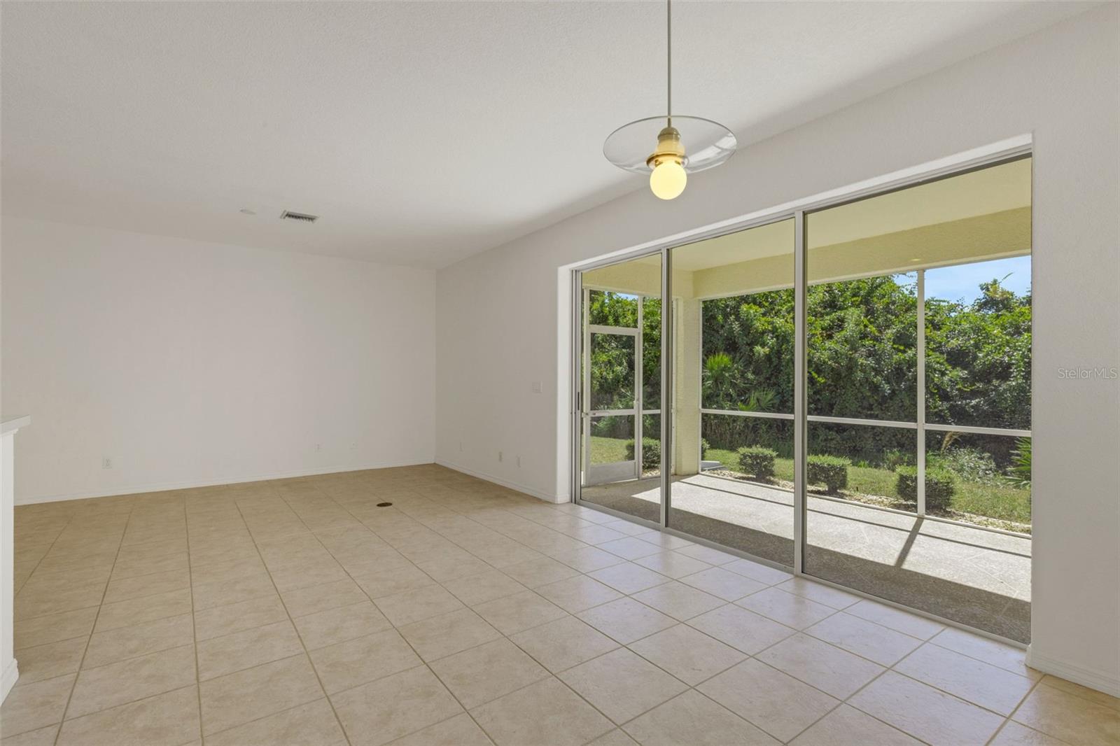 Single Family Residence at 26289 FEATHERSOUND DR, PUNTA GORDA, photo 11 of 62