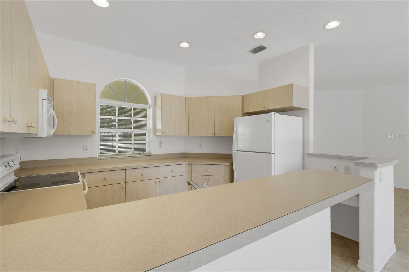 Single Family Residence at 26289 FEATHERSOUND DR, PUNTA GORDA, photo 14 of 62