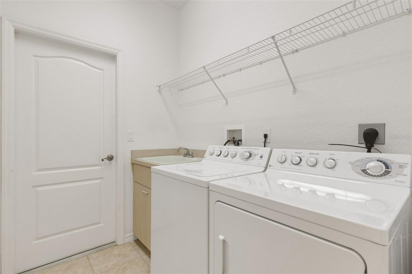 Single Family Residence at 26289 FEATHERSOUND DR, PUNTA GORDA, photo 29 of 62