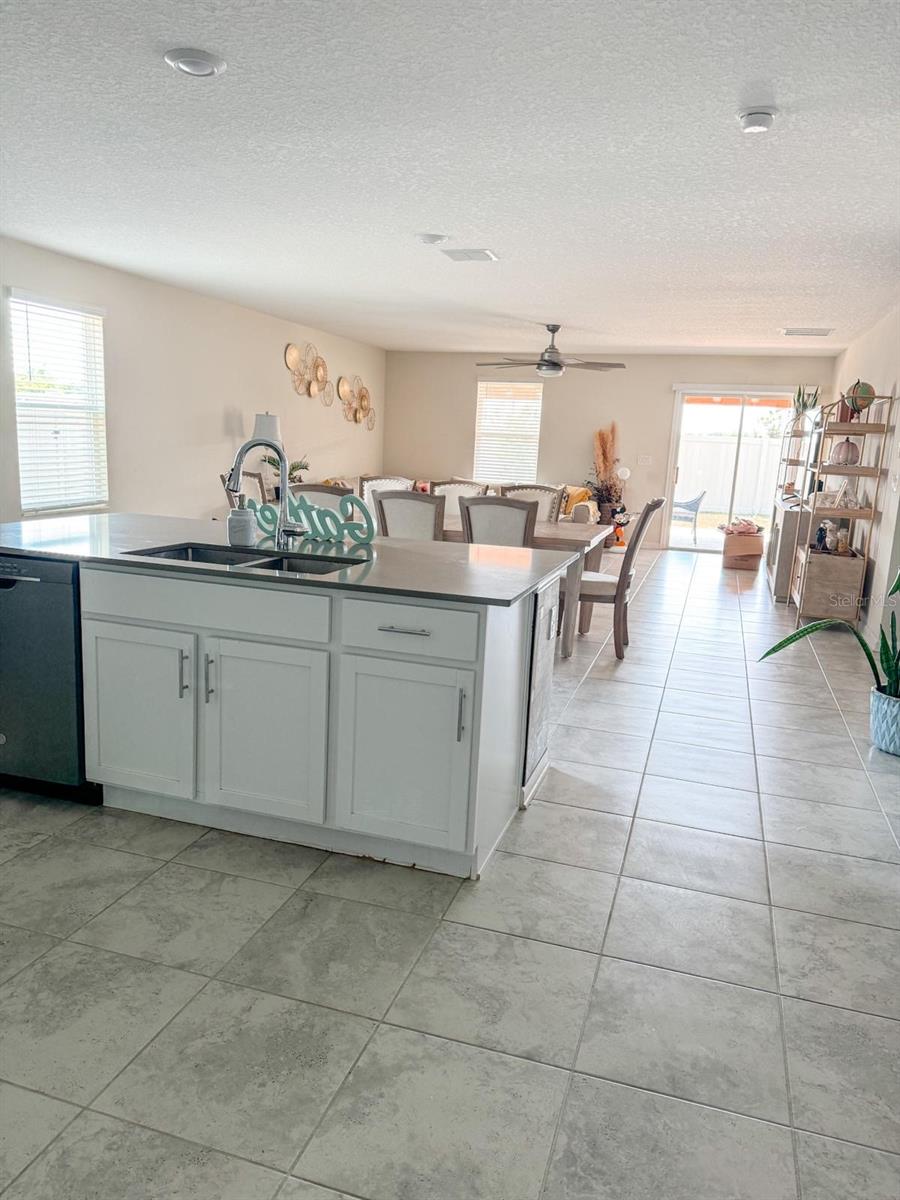 Single Family Residence at 4499 MAGNOLIA RIDGE CT, KISSIMMEE, photo 8 of 43