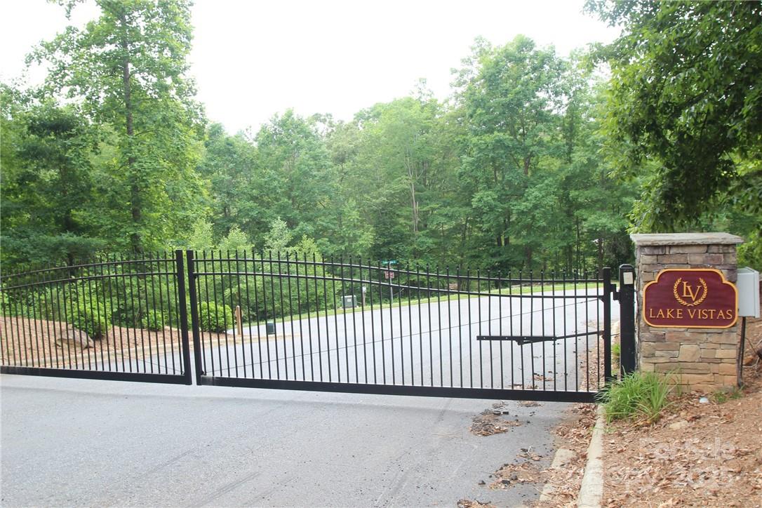Gated subdivision - 2226 Inlet Shore Road NE, Connelly Springs