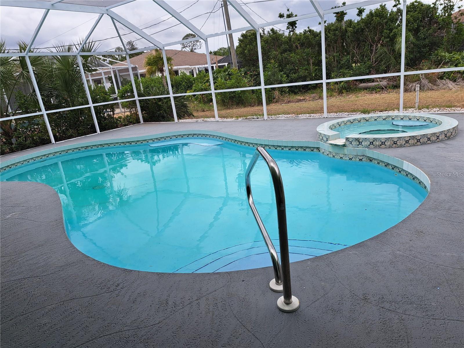 Pool & Jacuzzi - 26 CLINTWOOD AVE, ENGLEWOOD