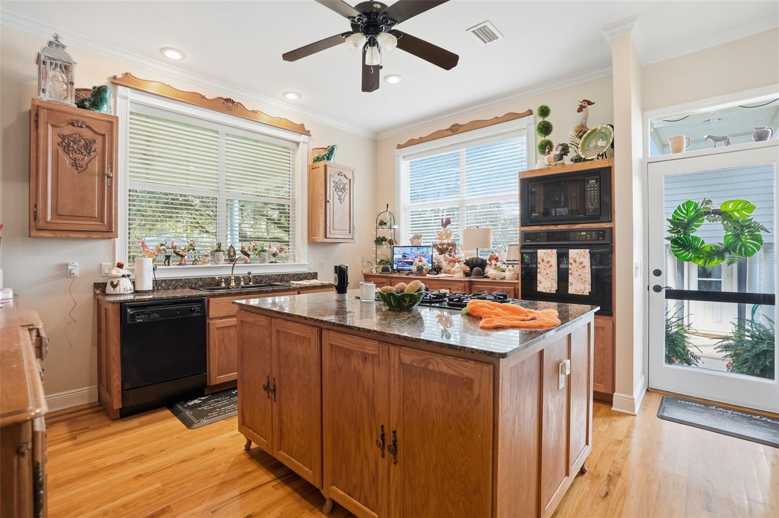 Kitchen - 23337 LAKE LINDSEY RD, BROOKSVILLE