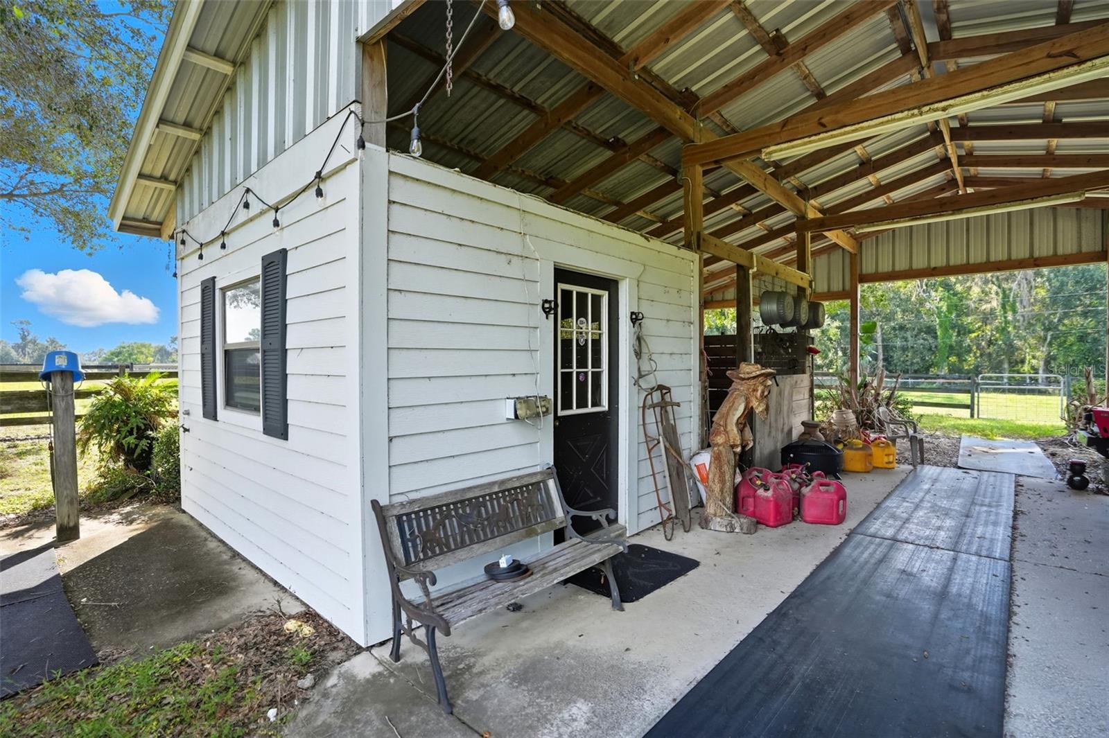 Single Family Residence at 23337 LAKE LINDSEY RD, BROOKSVILLE, photo 43 of 59